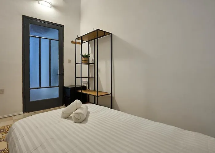 Daire 3-bedroom - 3min To Seafront - High Speed Wifi *