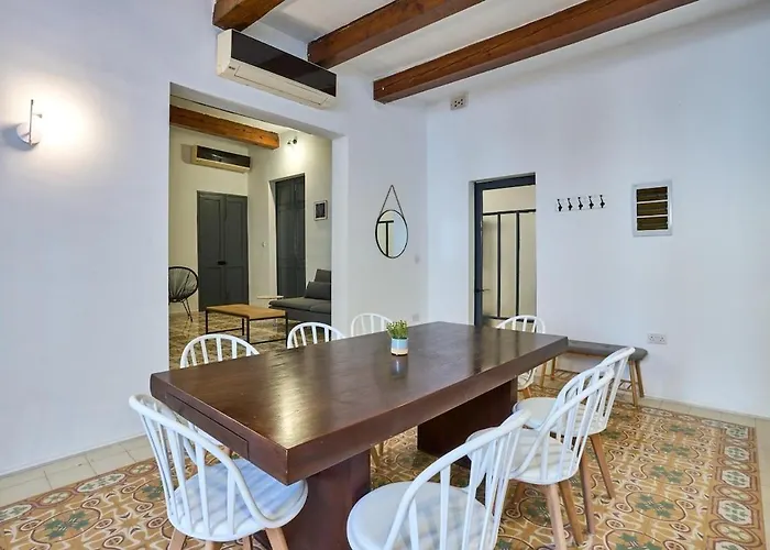 Daire 3-bedroom - 3min To Seafront - High Speed Wifi