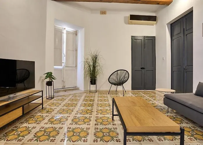 Daire 3-bedroom - 3min To Seafront - High Speed Wifi