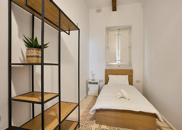 3-bedroom - 3min To Seafront - High Speed Wifi * Sliema