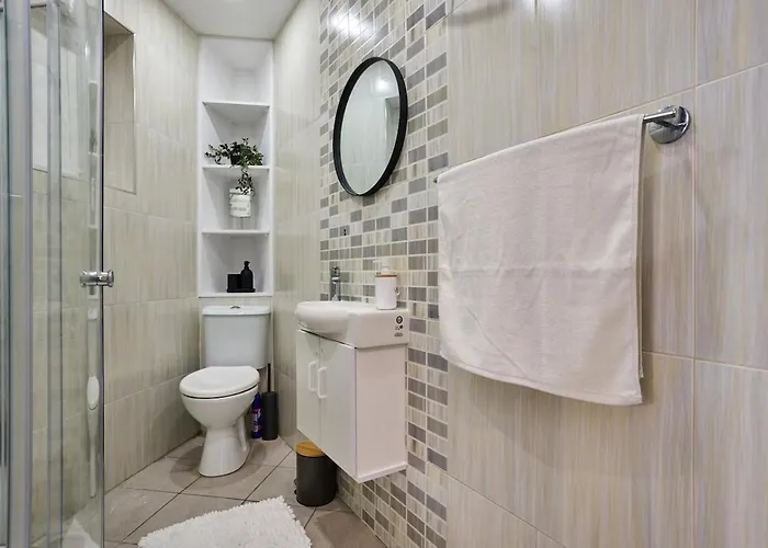 Daire 3-bedroom - 3min To Seafront - High Speed Wifi